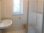 Dusche u. WC - Großzügige 4-Zimmer-Wohnung mit Gartennutzung in Oberndorf